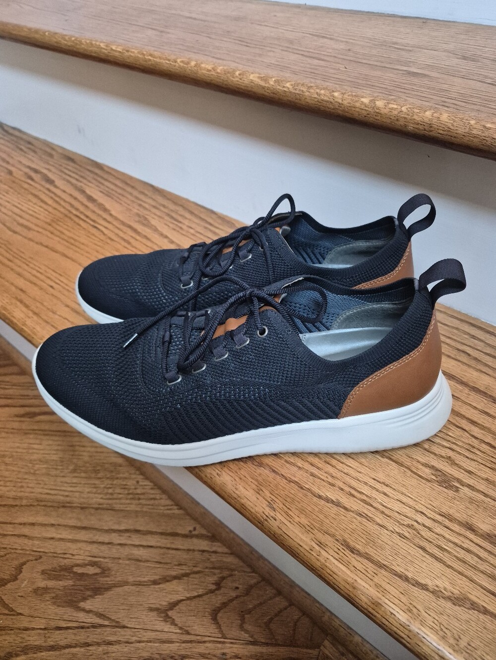 Johnston & Murphy Mens NAVY casual Shoes with Brown Leather Trim 13 M